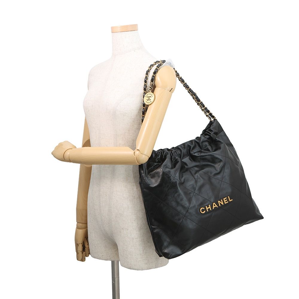 Chanel Handbag 22 Shiny Calf Leather Black — view 4