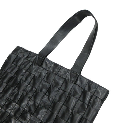 Bottega Veneta Leather Cassette Maxi Intrecciato Tote Black — view 4