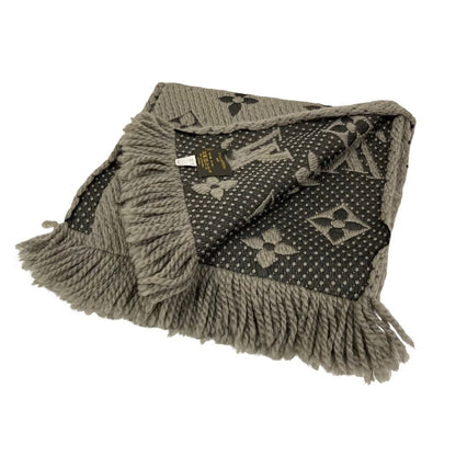 Louis Vuitton Echarpe Logo Mania Monogram Scarf Gray — view 2