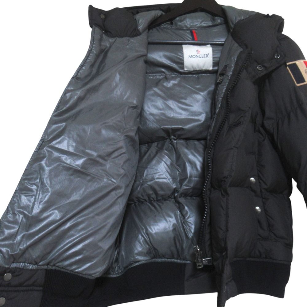 Moncler Alberic Hooded Down Jacket 2 Black — view 4