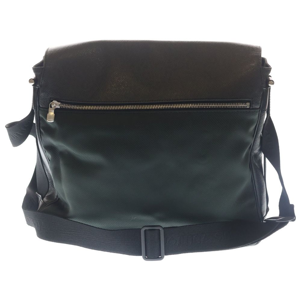 Louis Vuitton Taiga Victor Shoulder Bag Black Leather Silver — view 2