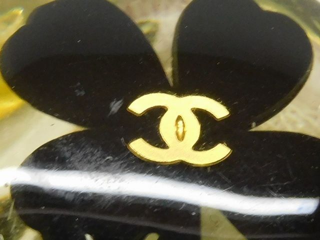 Chanel Plastic Ring Clover