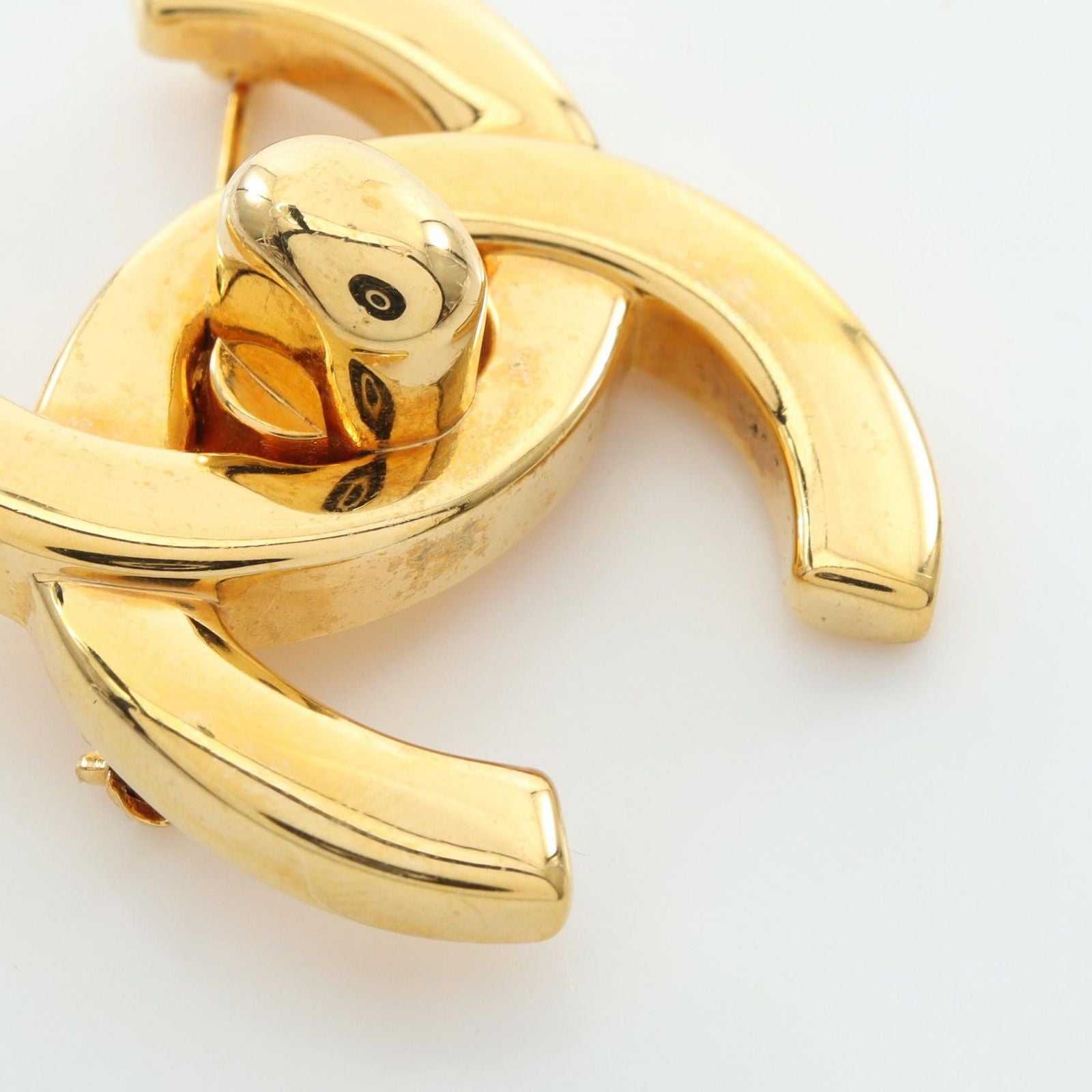 Chanel Brooch CC Logo — view 4