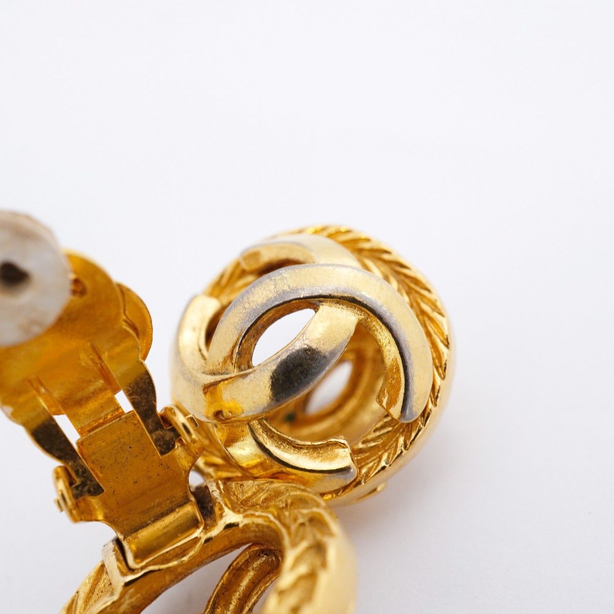 Chanel Earrings Vintage CC Logo Round — view 6