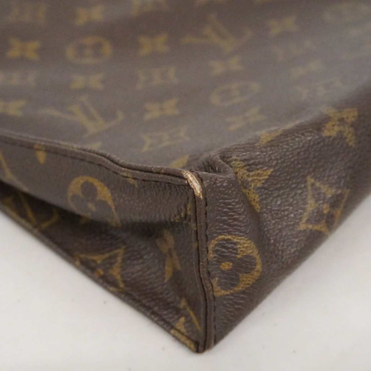 Louis Vuitton Clutch Monogram Pochette Toilet 26 Brown — view 7