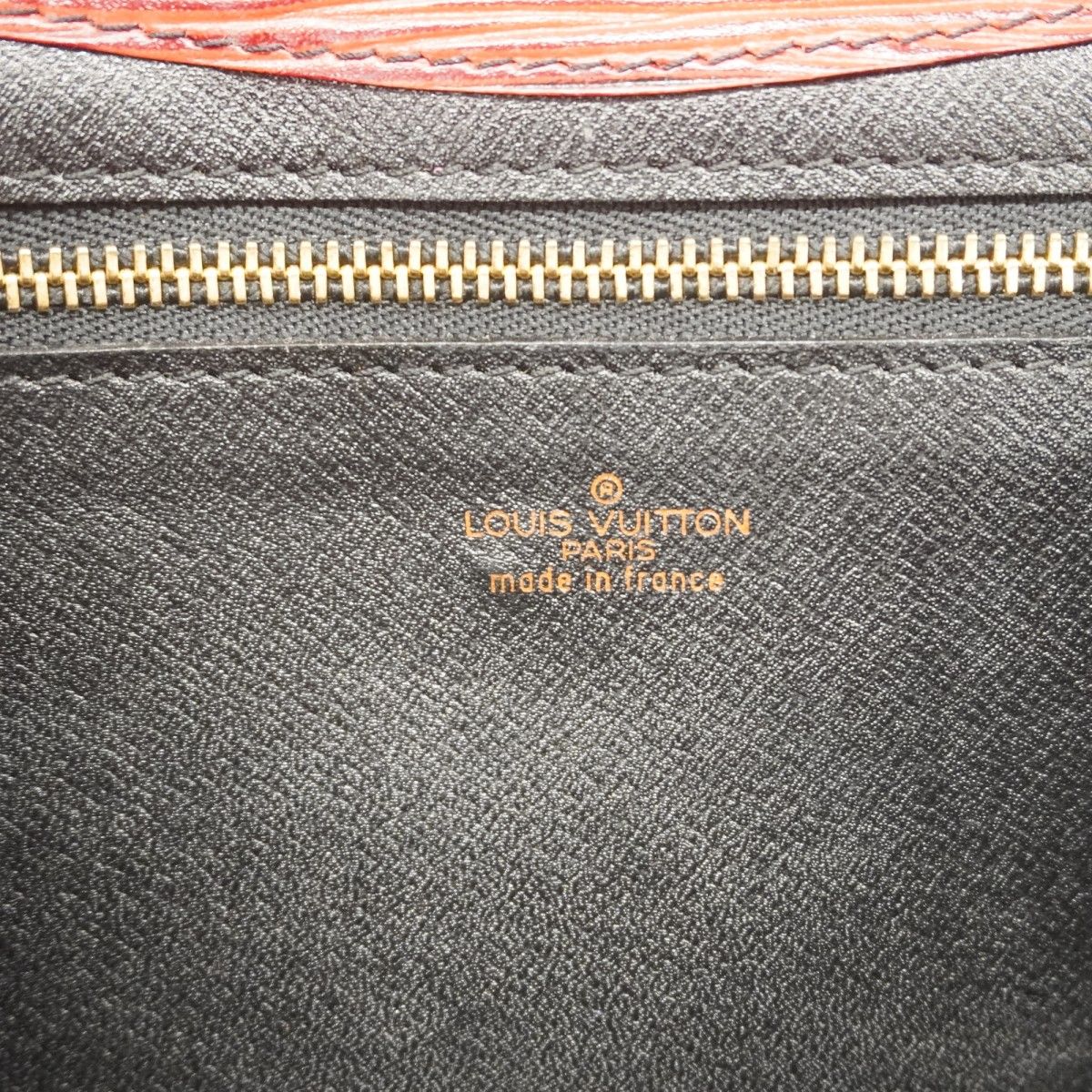 Louis Vuitton Clutch Epi Montaigne 27 Castilian Red — view 5