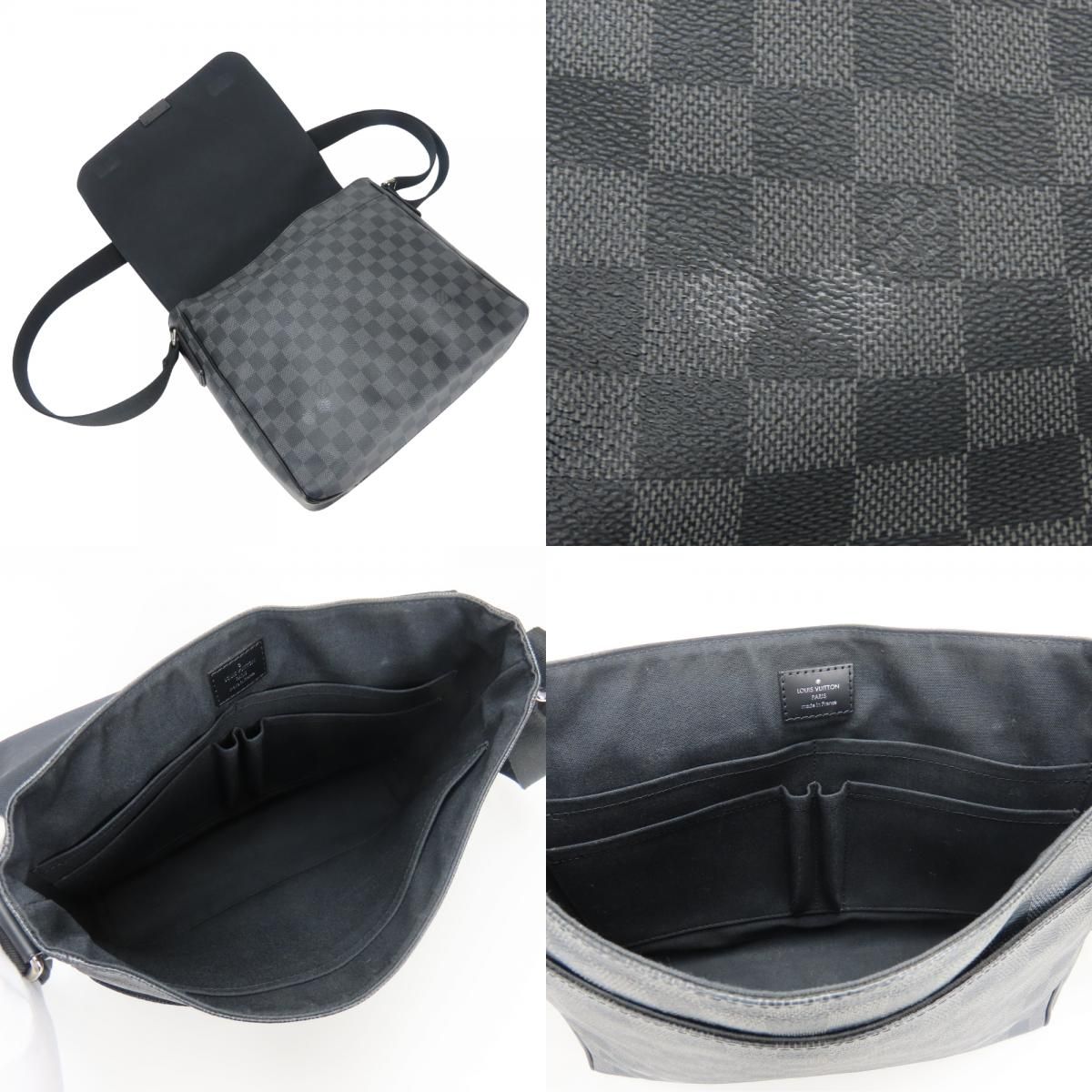 Louis Vuitton Shoulder Bag District MM Damier Graphite Black Gray Crossbody — view 4