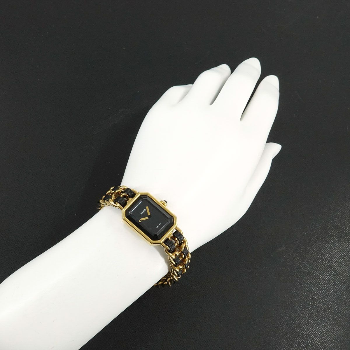 Chanel Premiere L Vintage Watch Black Gold — view 3