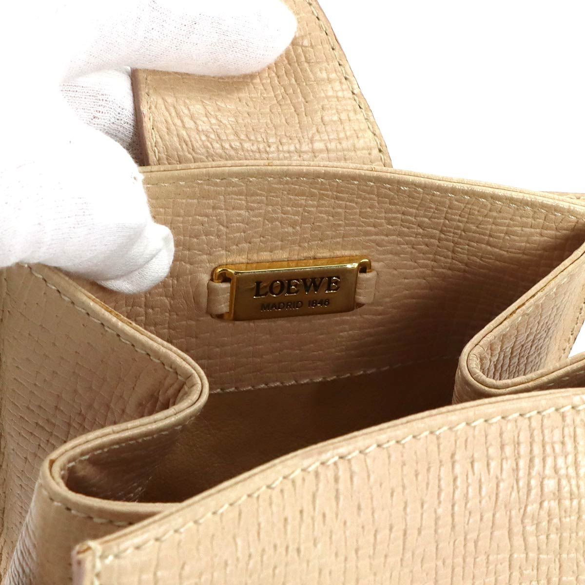 Loewe Shoulder Bag Leather Beige Gold — view 8