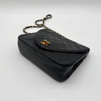 Chanel Shoulder Bag Quilted CC Logo Turnlock Gold Chain Leather Black — view 7