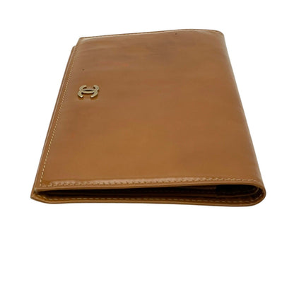 Chanel Timeless CC Patent Leather Bifold Wallet Brown Gold CC Logo Enamel M5 — view 5