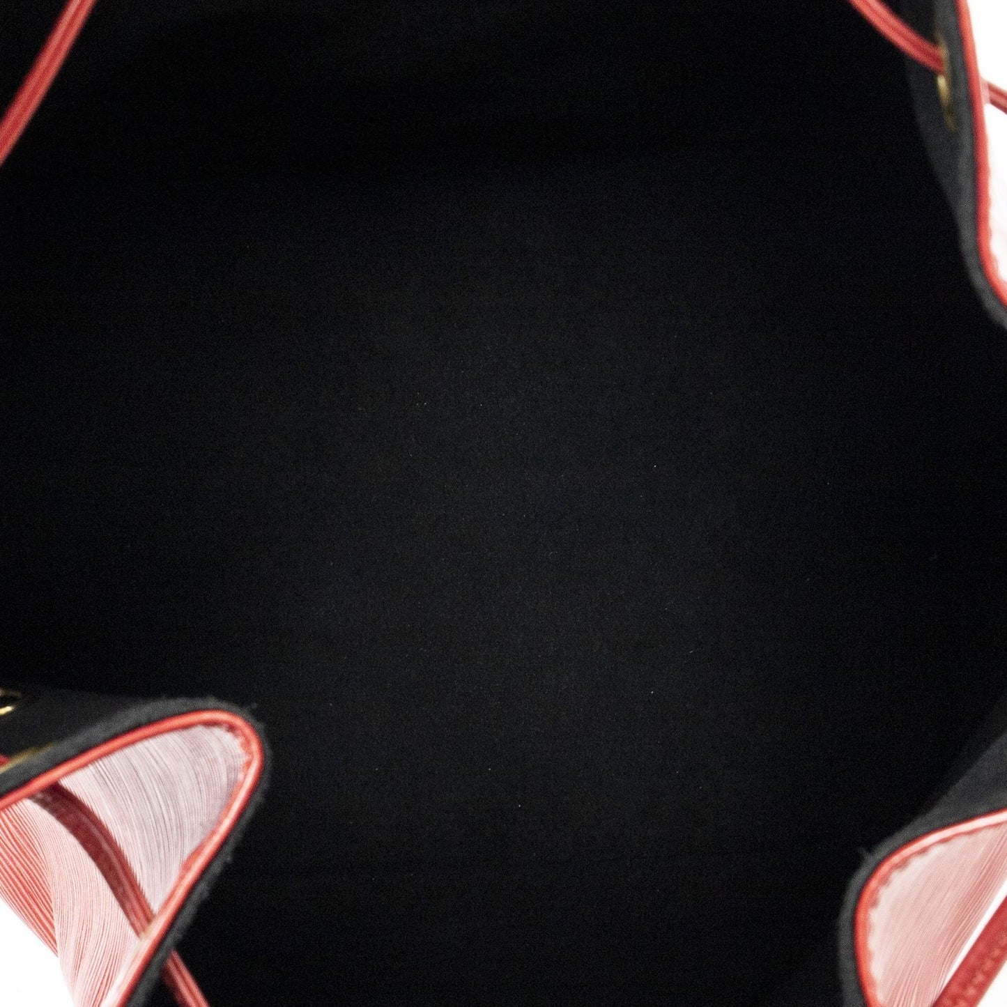 Louis Vuitton Noe Red Epi — view 9
