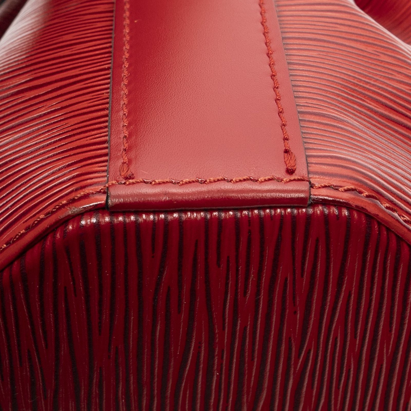 Louis Vuitton Sac Deport Red Epi — view 8