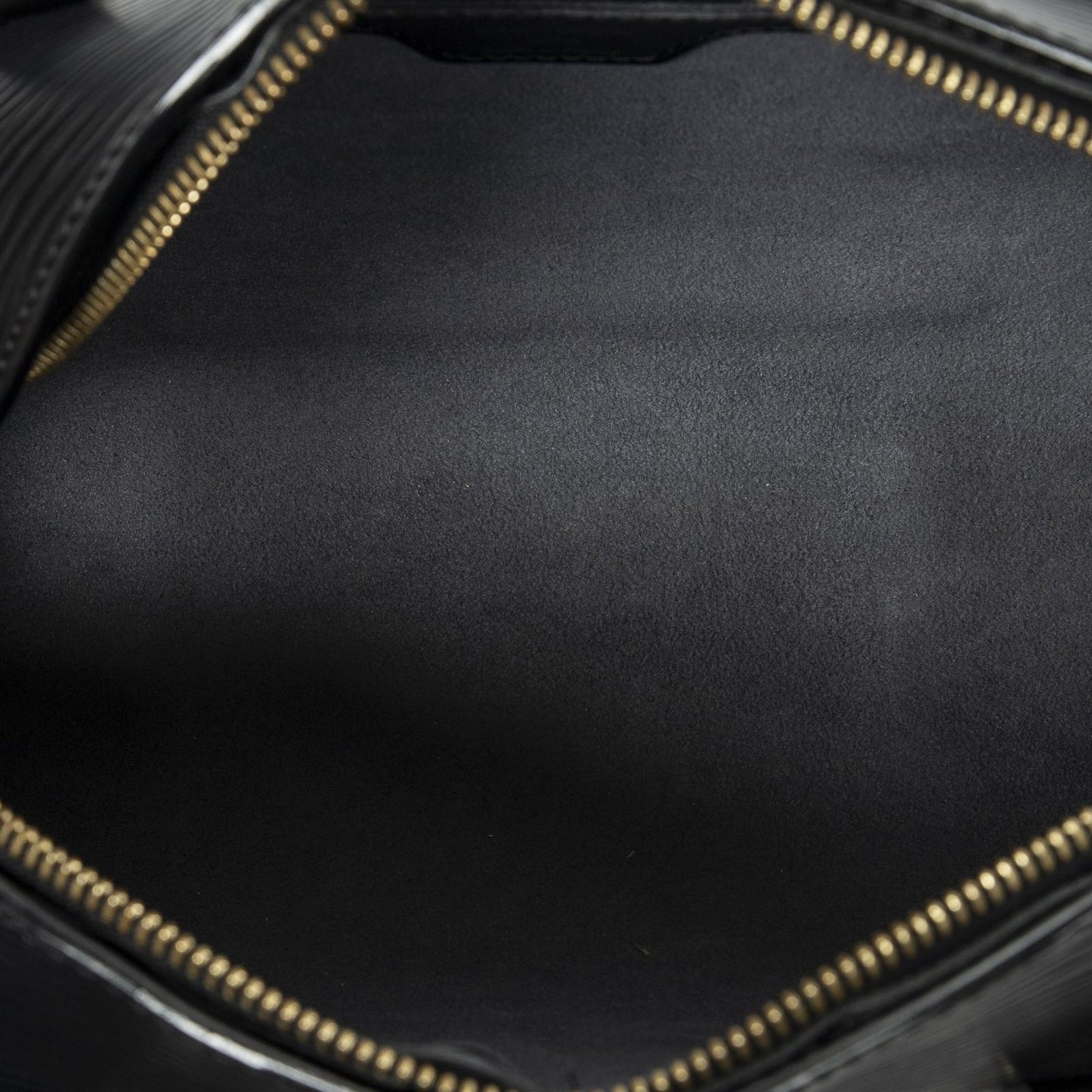 Louis Vuitton Soufflo Black Epi — view 9