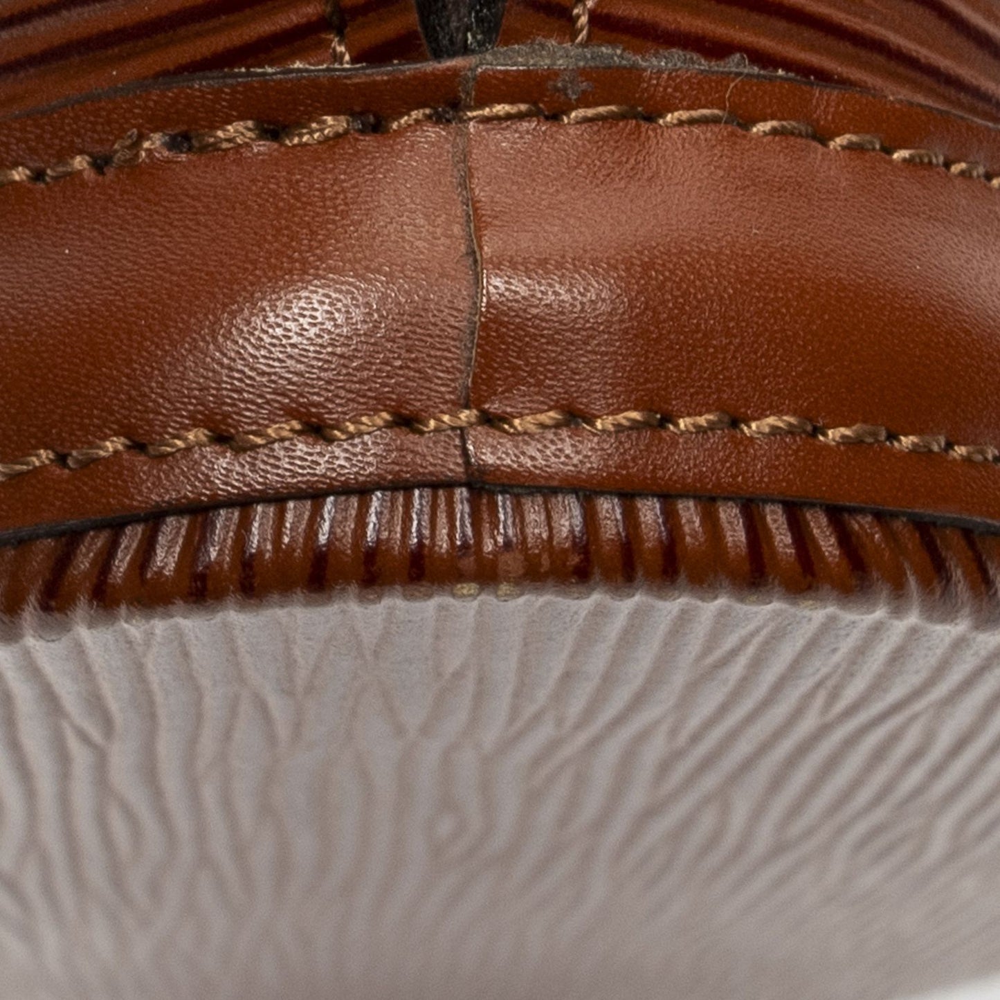 Louis Vuitton Saint Jacques Long Strap Tan Epi — view 8