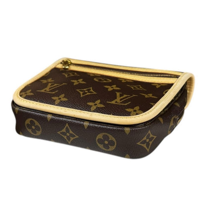 Louis Vuitton Bum Back Boss Foal Monogram Shoulder Bag Canvas Brown — view 5