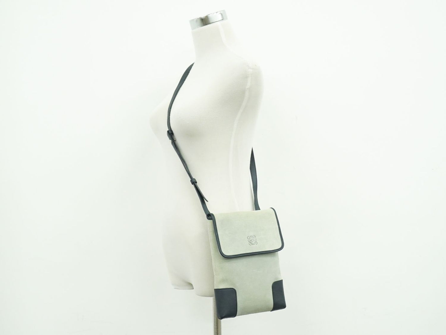 Loewe Anagram Shoulder Bag Pochette Suede Leather Blue Gray Navy — view 6