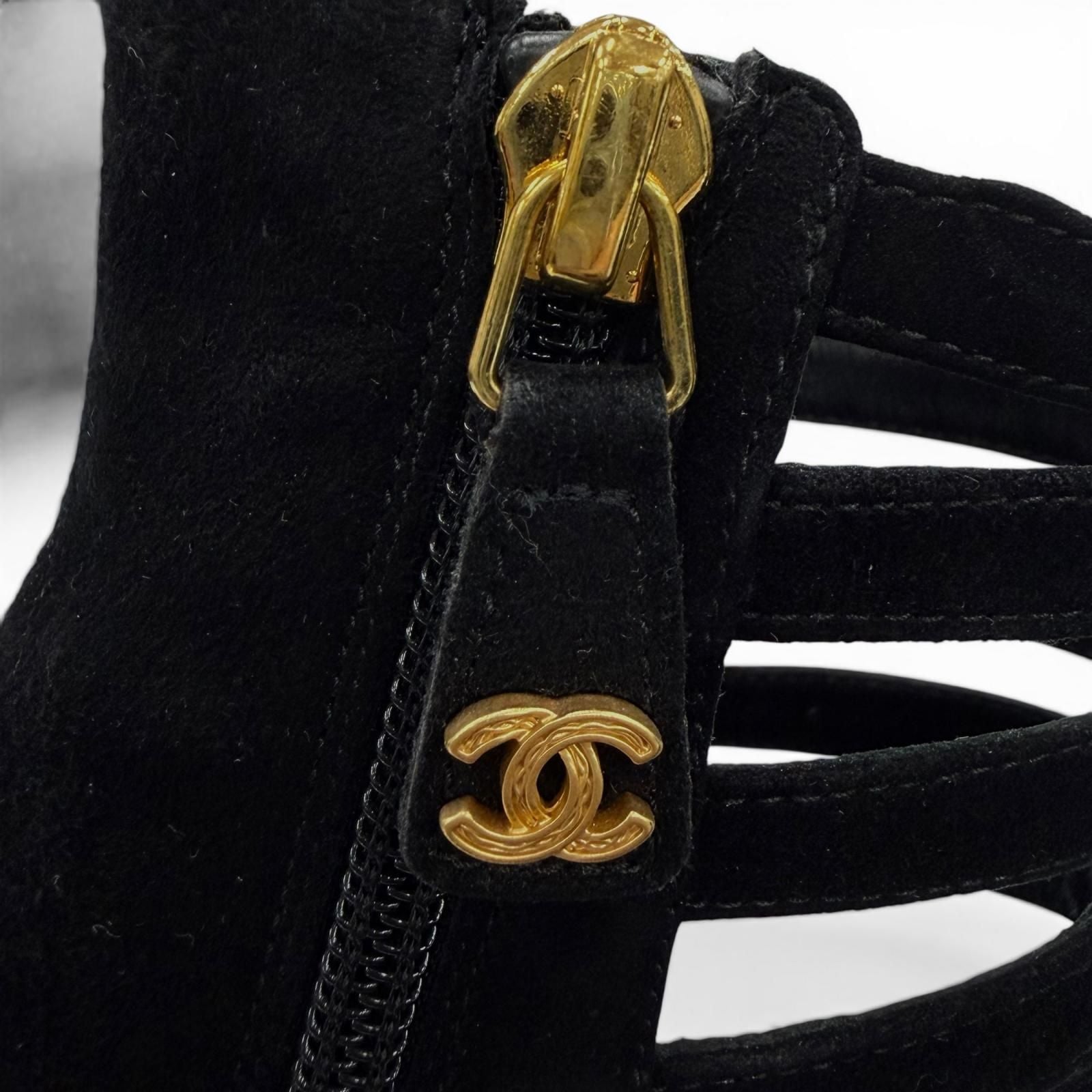 Chanel CC Logo Side Zip Patent Use Suede Ankle Boots Black Gold — view 9