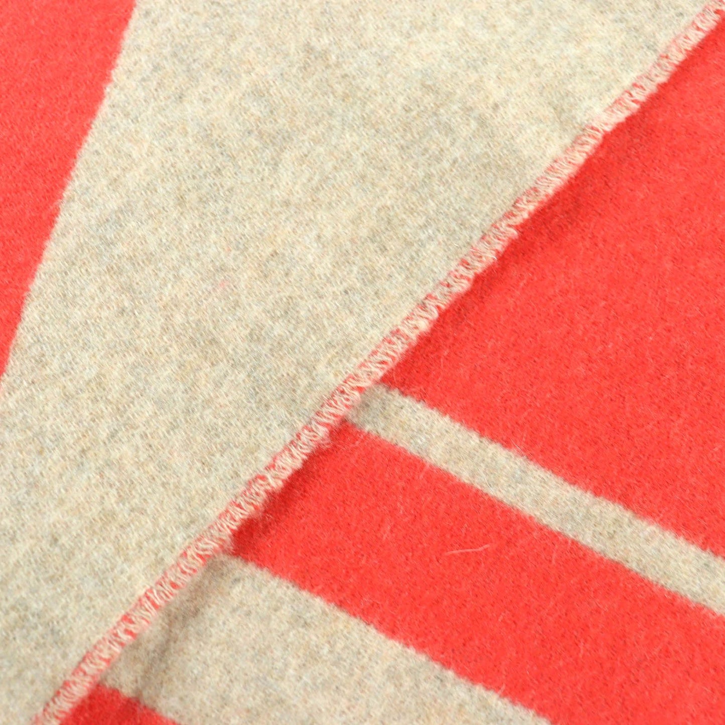 Hermes Love Story Cashmere Ecalato Beige Fringe Scarf Red — view 4