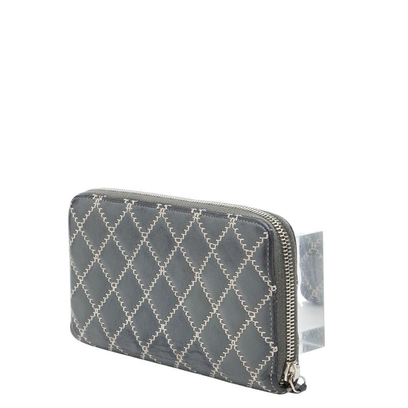 Chanel CC Logo Ultra Stitch Round Zip Wallet Gray Lambskin — view 2