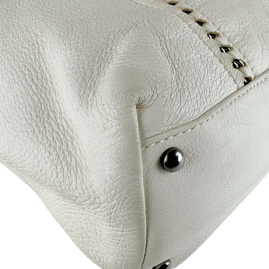 Chanel Handbag White — view 8