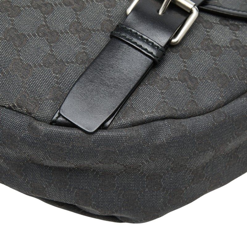 Gucci GG Canvas Cles Shoulder Bag Crossbody Black — view 4