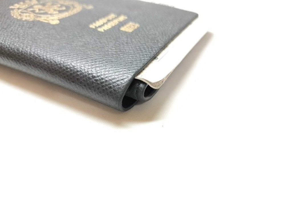 Balenciaga Wallet Passport Black Leather — view 3