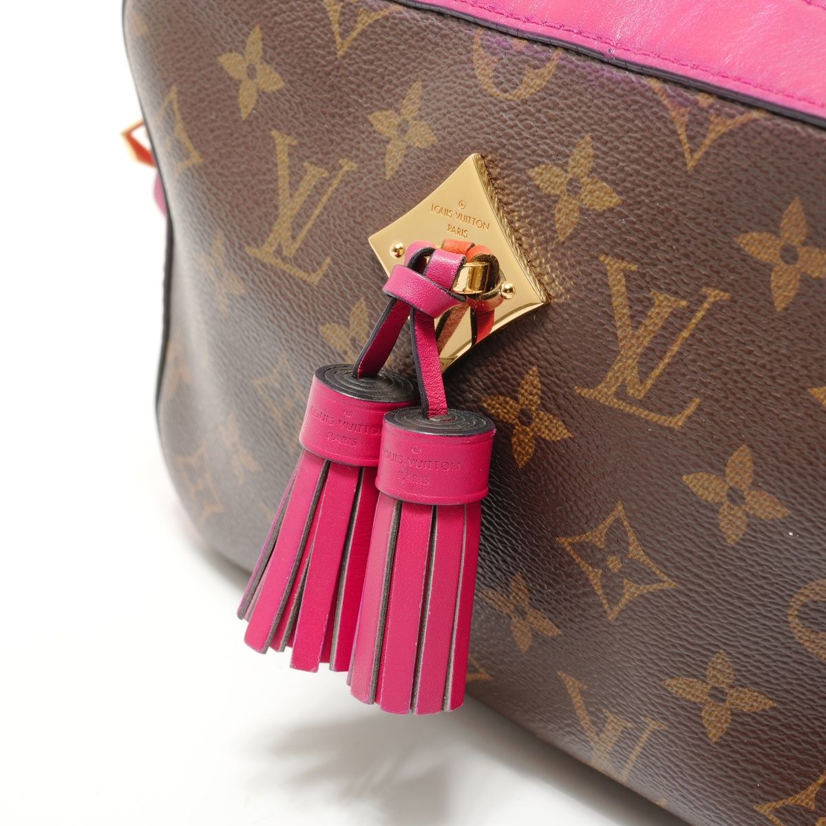 Louis Vuitton Shoulder Bag Monogram Saintonge — view 9