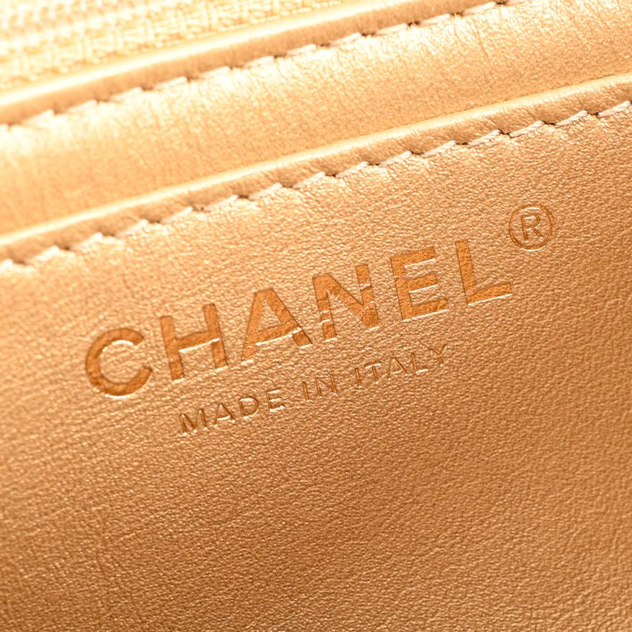 Chanel Shoulder Bag Mini Chain — view 6