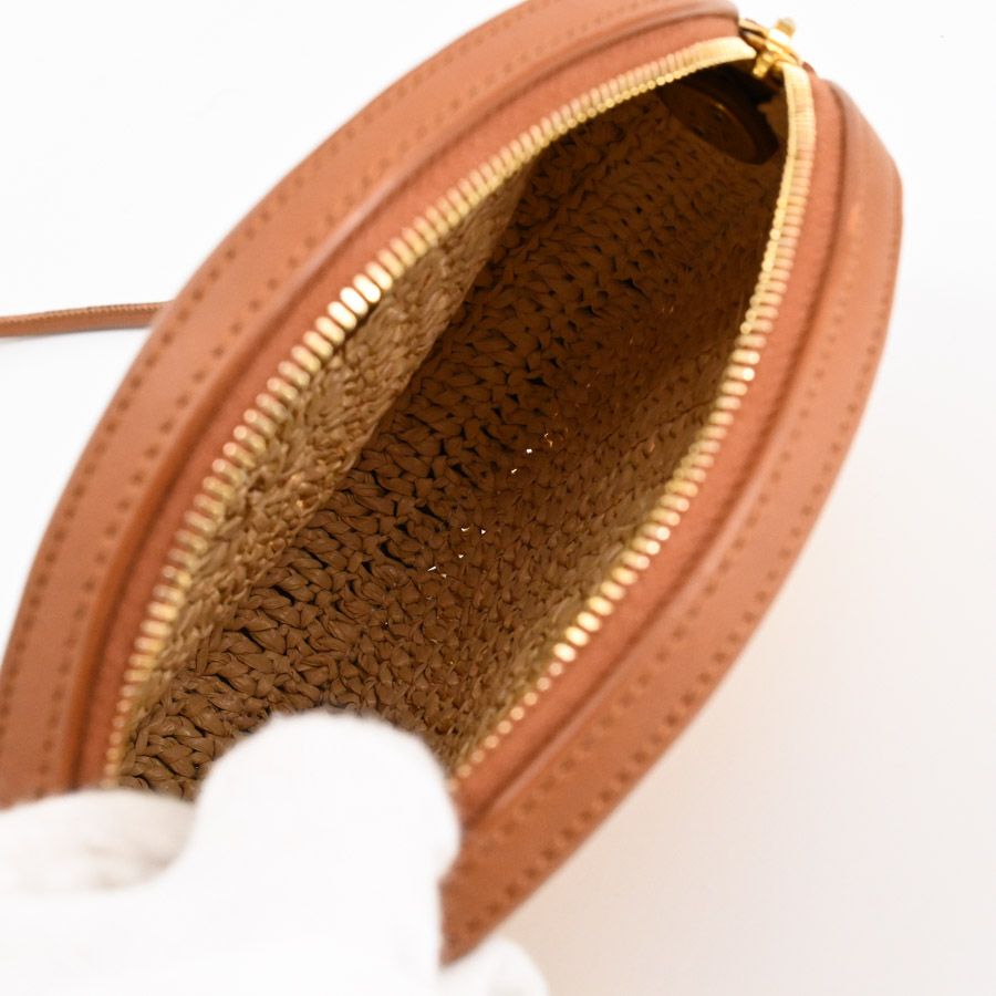 Saint Laurent Shoulder Bag Round — view 4
