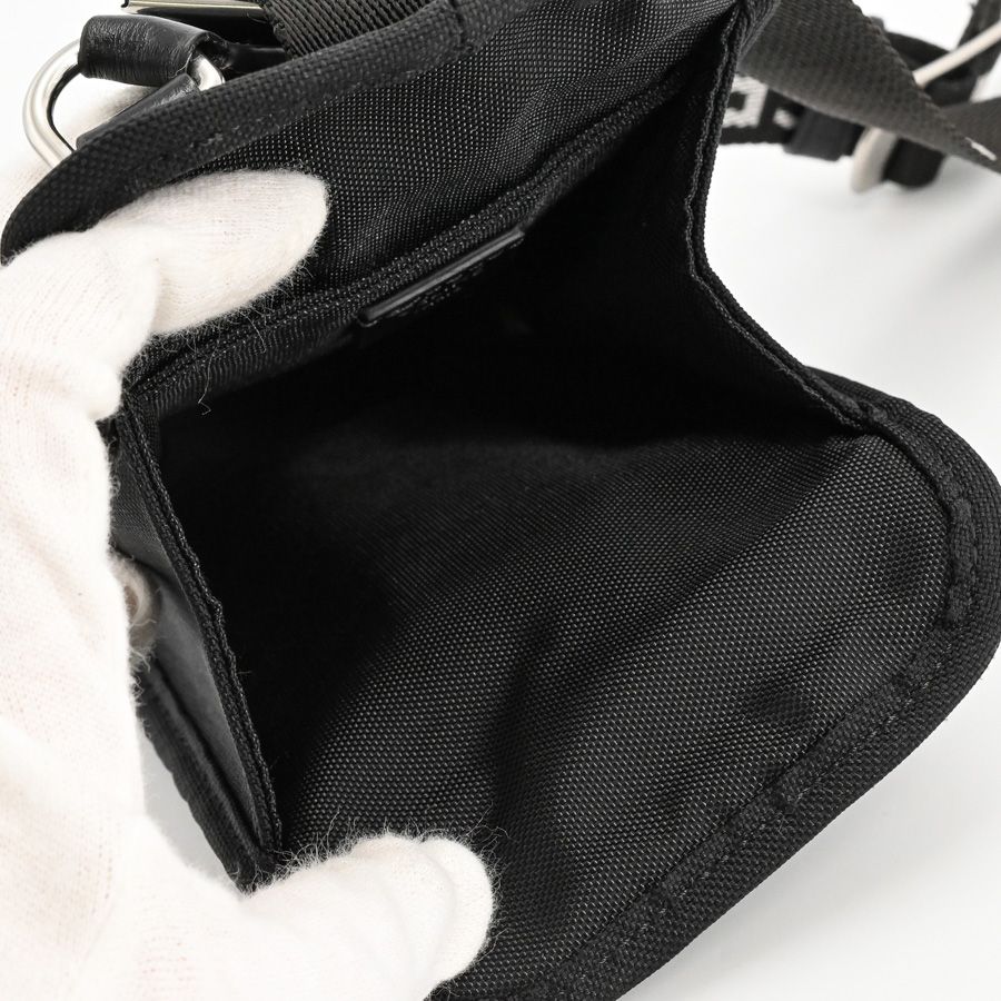 Celine Pouch Trekking Mobile — view 4