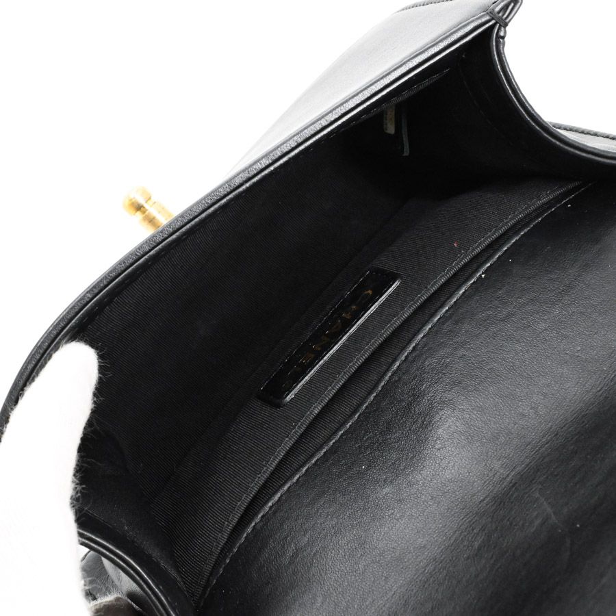 Chanel Shoulder Bag Small — view 4