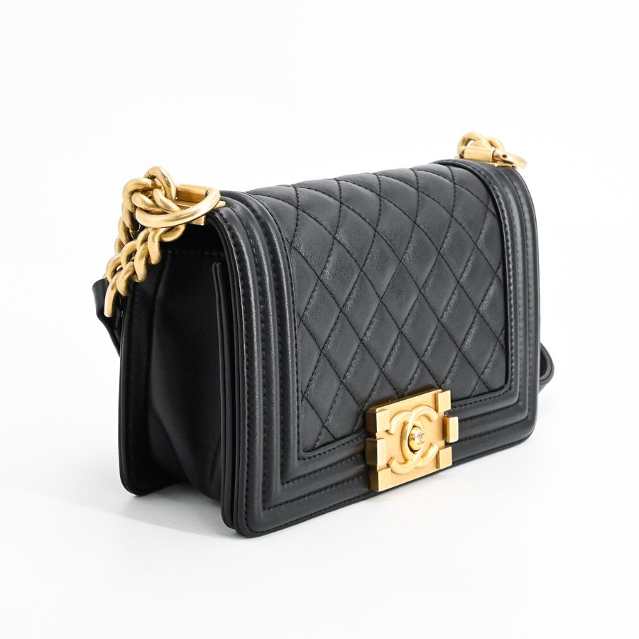 Chanel Shoulder Bag Small — view 2