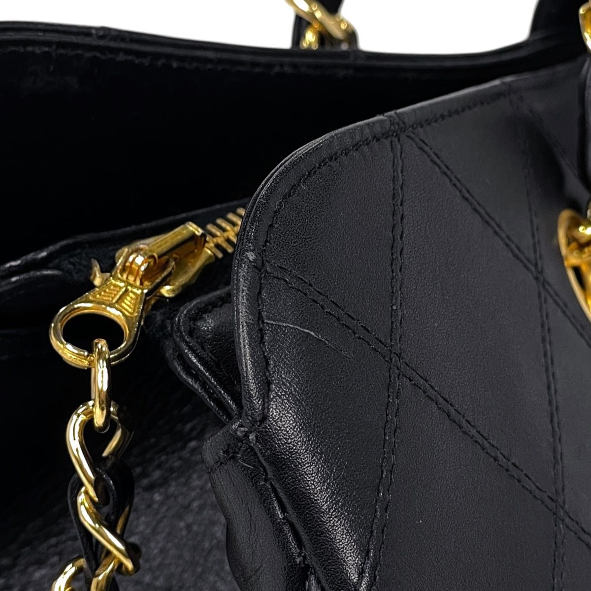 Chanel Bicolor Chain Tote Super — view 8