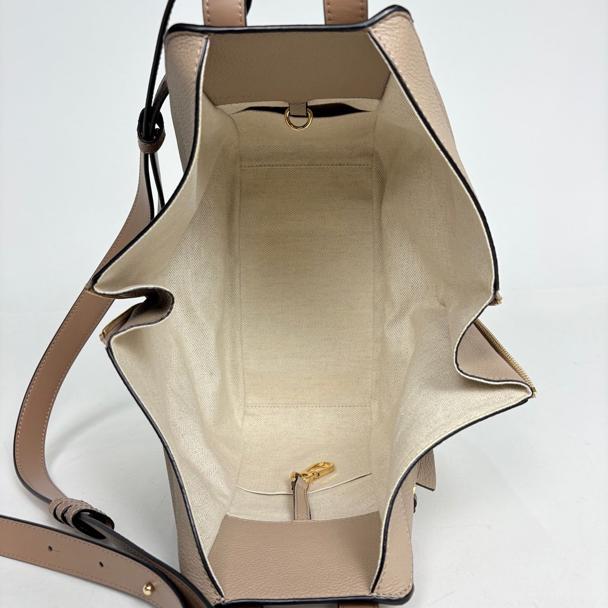Loewe Hammock Small 2-Way Shoulder Bag Leather Beige — view 7