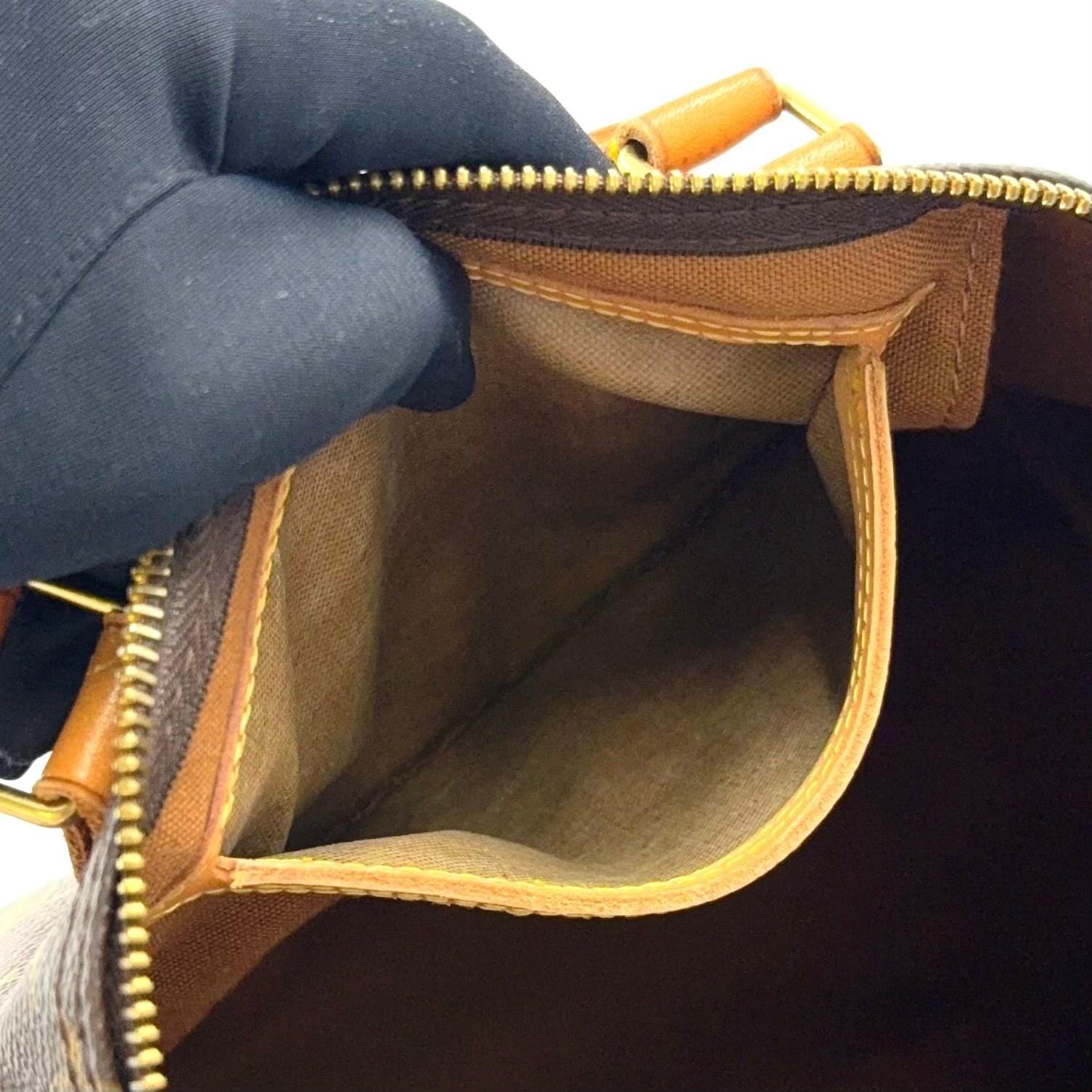 Louis Vuitton Speedy 40 Monogram Leather Brown Boston Bag Gold — view 5