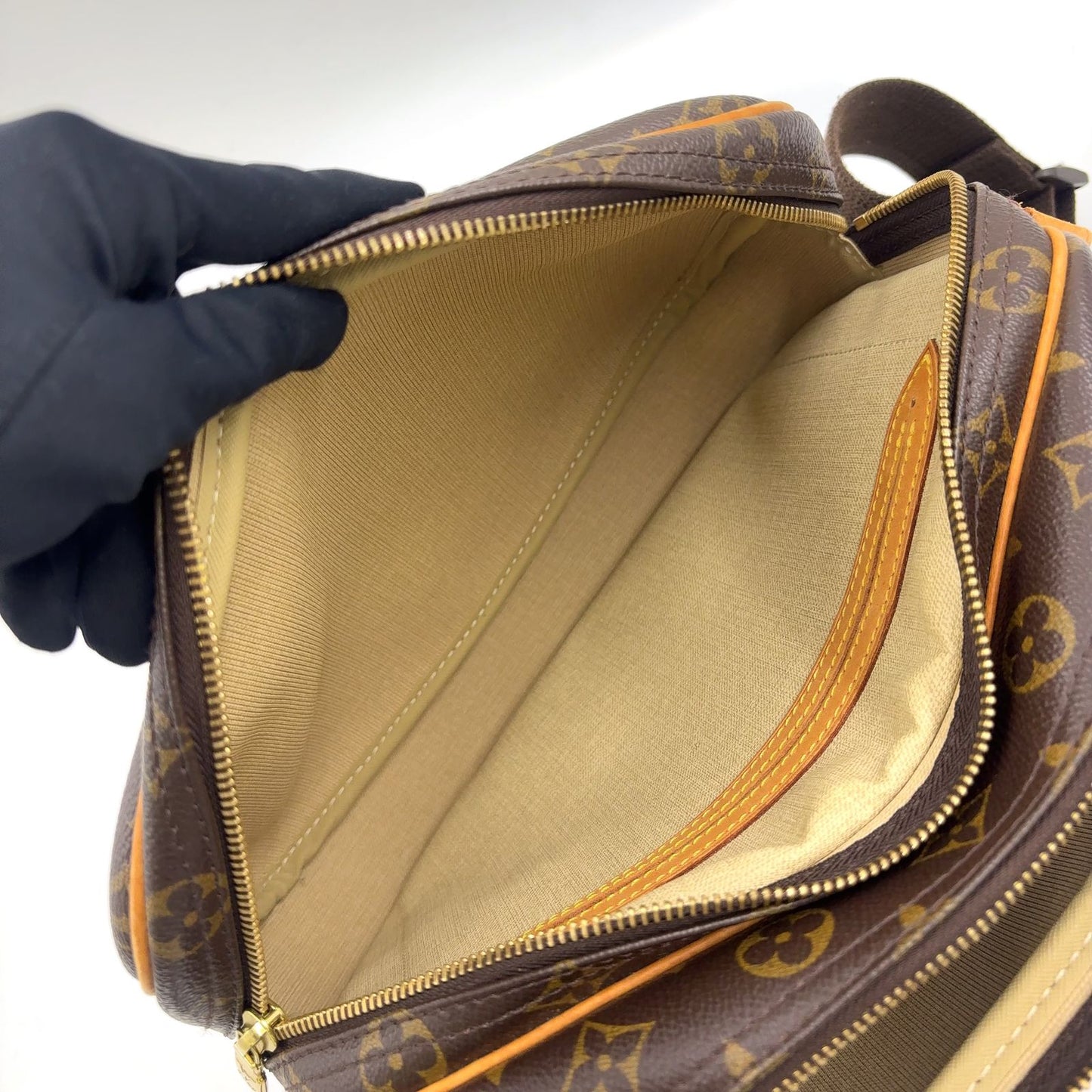 Louis Vuitton Reporter PM Monogram Leather Brown Shoulder Bag Gold — view 4