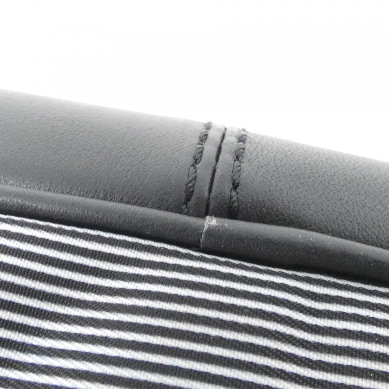 Louis Vuitton Expansion Double Messenger Shoulder Bag — view 3