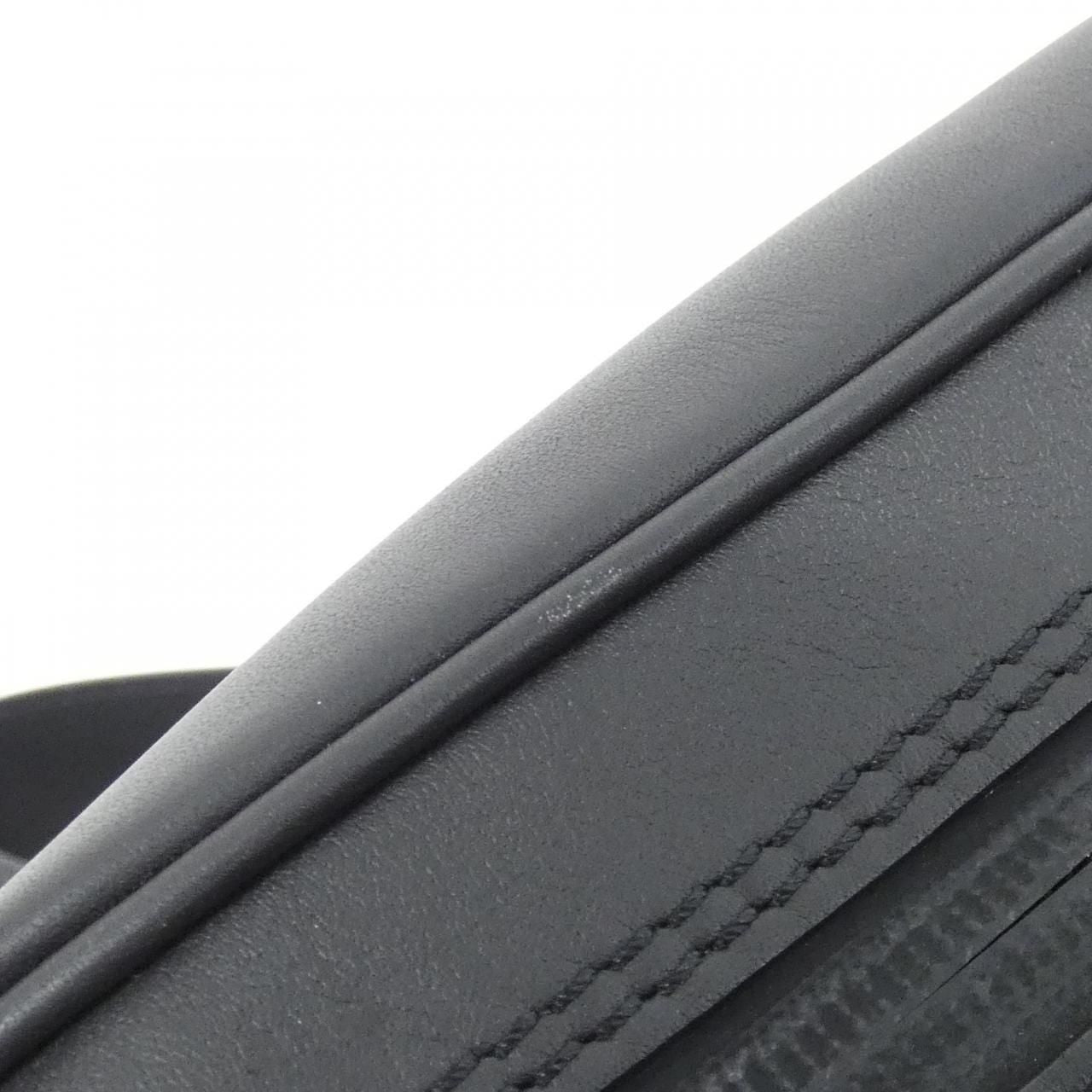 Louis Vuitton Expansion Double Messenger Shoulder Bag — view 4