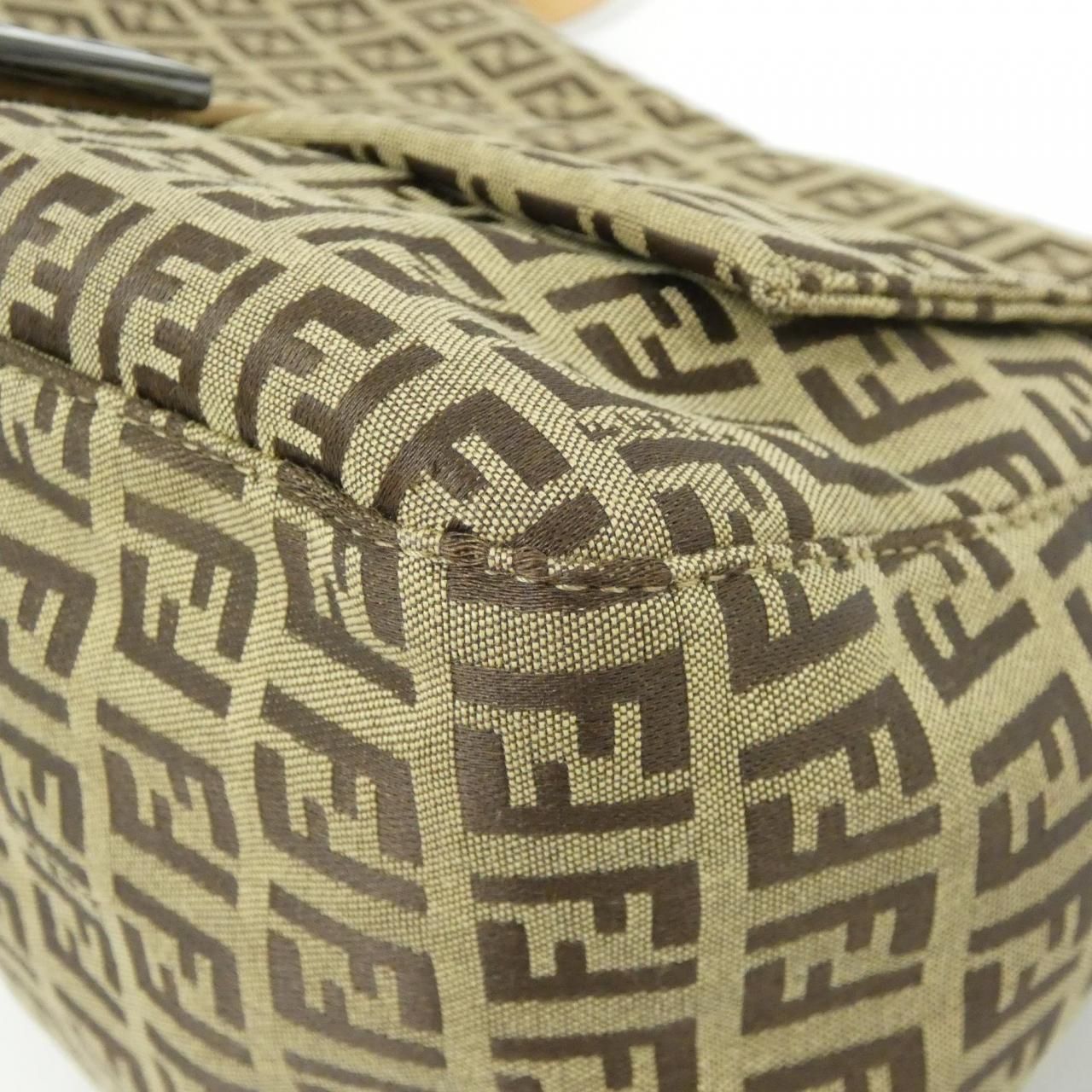Fendi Vintage Mamma Baguette Shoulder Bag — view 3