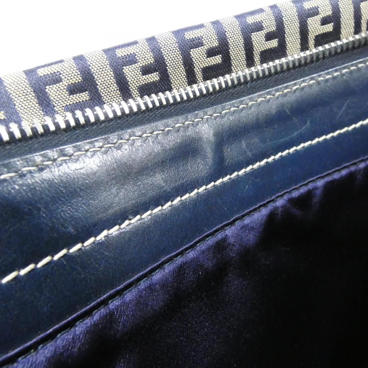 Fendi Vintage Shoulder Bag — view 9