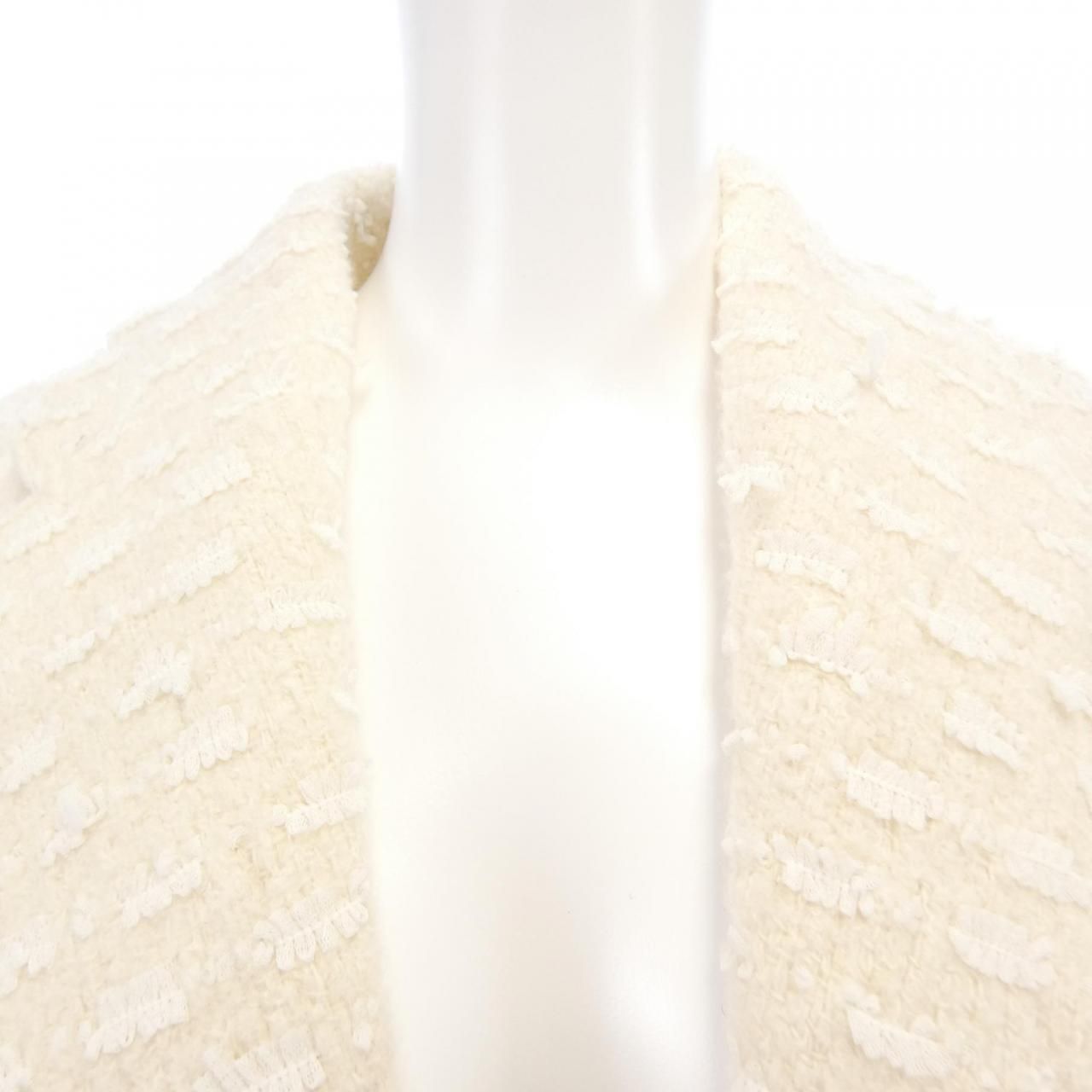 Chanel 20k Jacket Beige — view 6