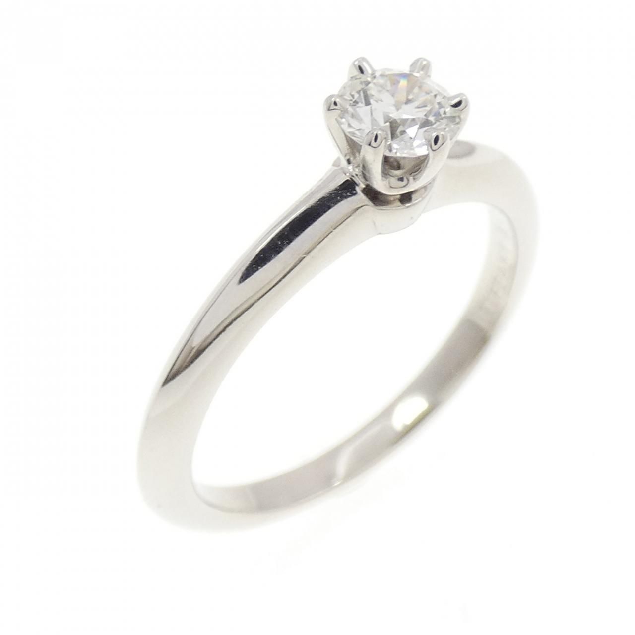 Tiffany & Co Classic Solitaire Ring