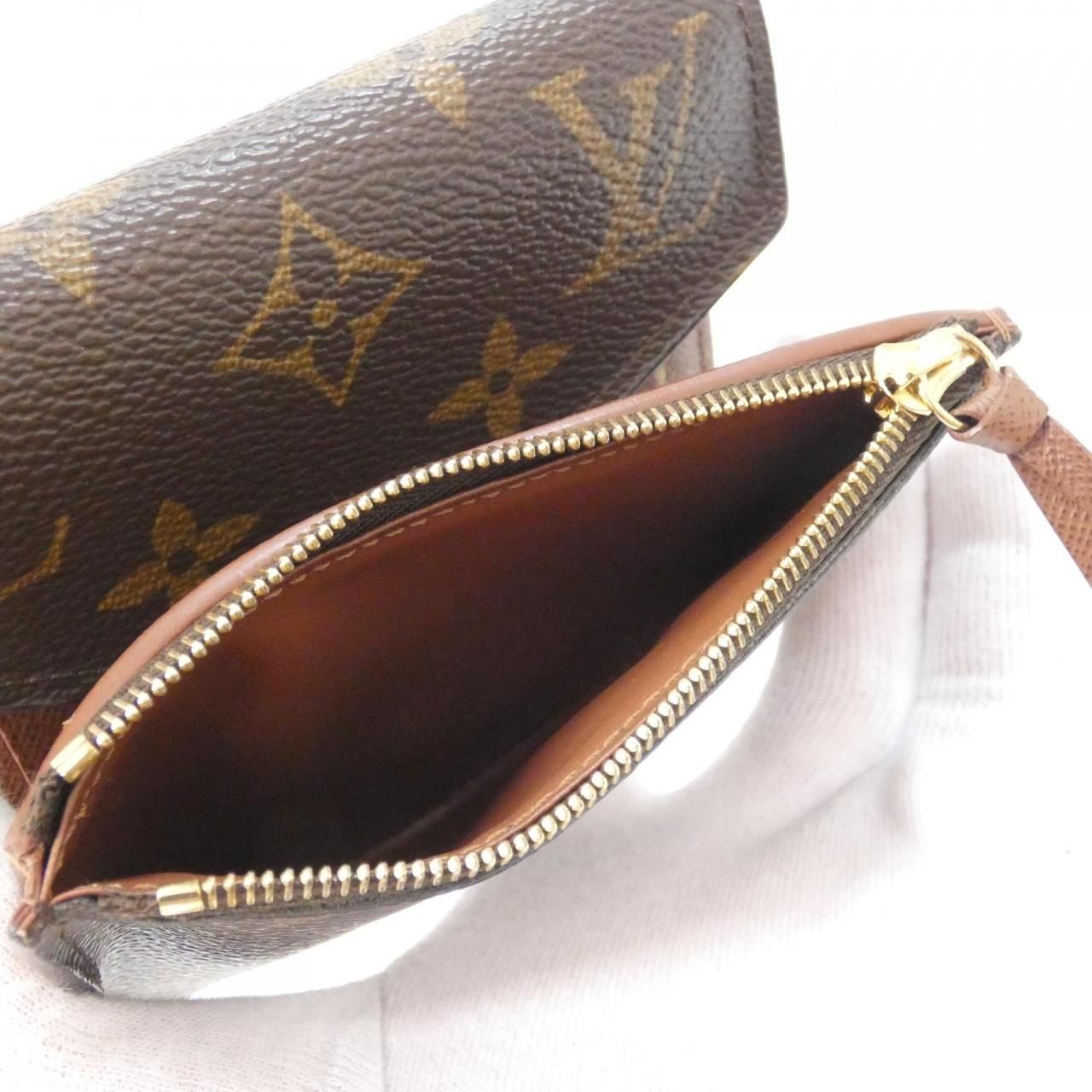 Louis Vuitton Monogram Portefeuille Victorine Wallet — view 9