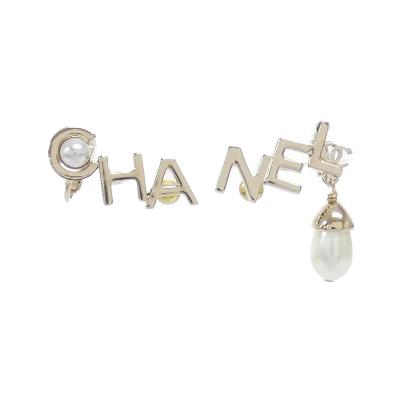 Chanel Earrings Gold