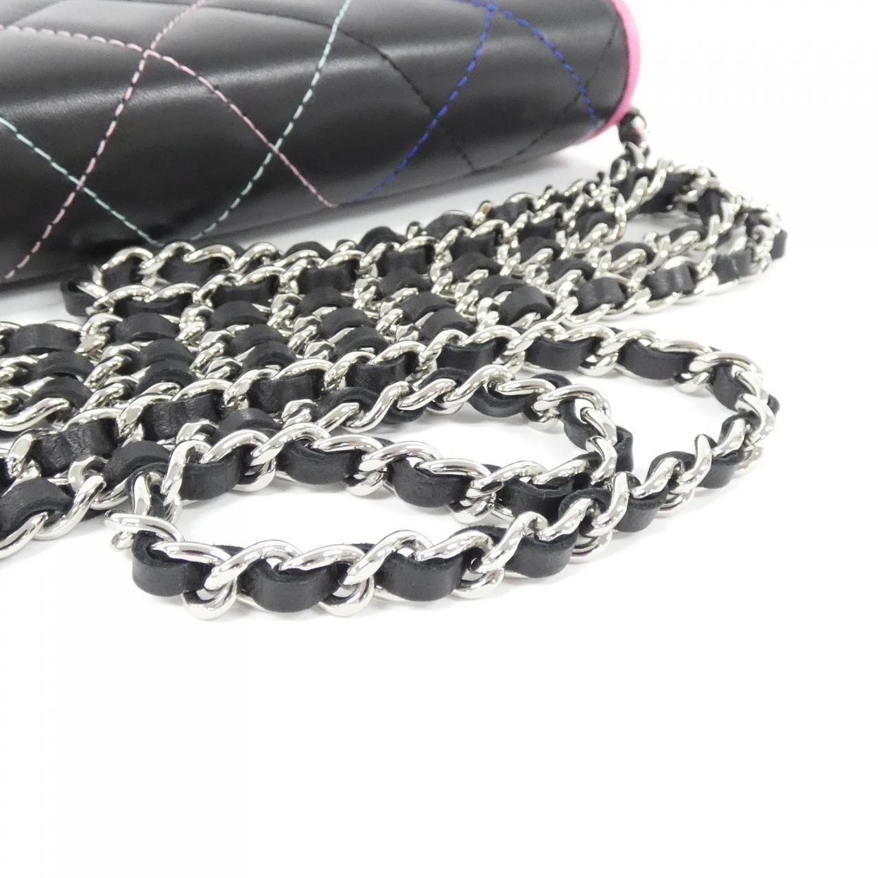 Chanel Chain Shoulder Bag Black — view 5