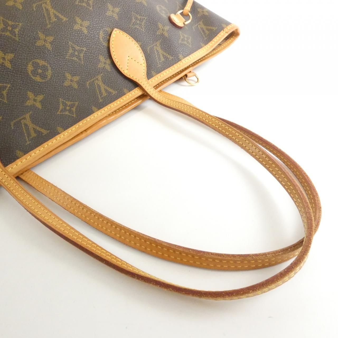 Louis Vuitton Monogram Neverfull MM Bag — view 3