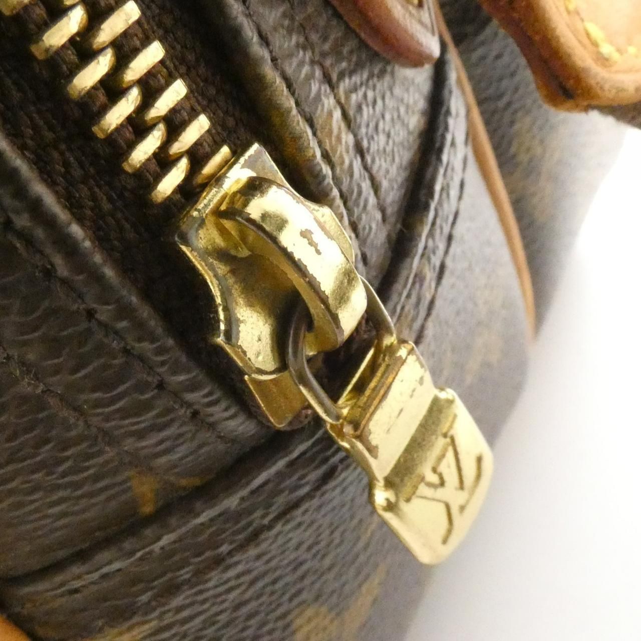 Louis Vuitton Monogram Reporter 28 cm Shoulder Bag — view 6