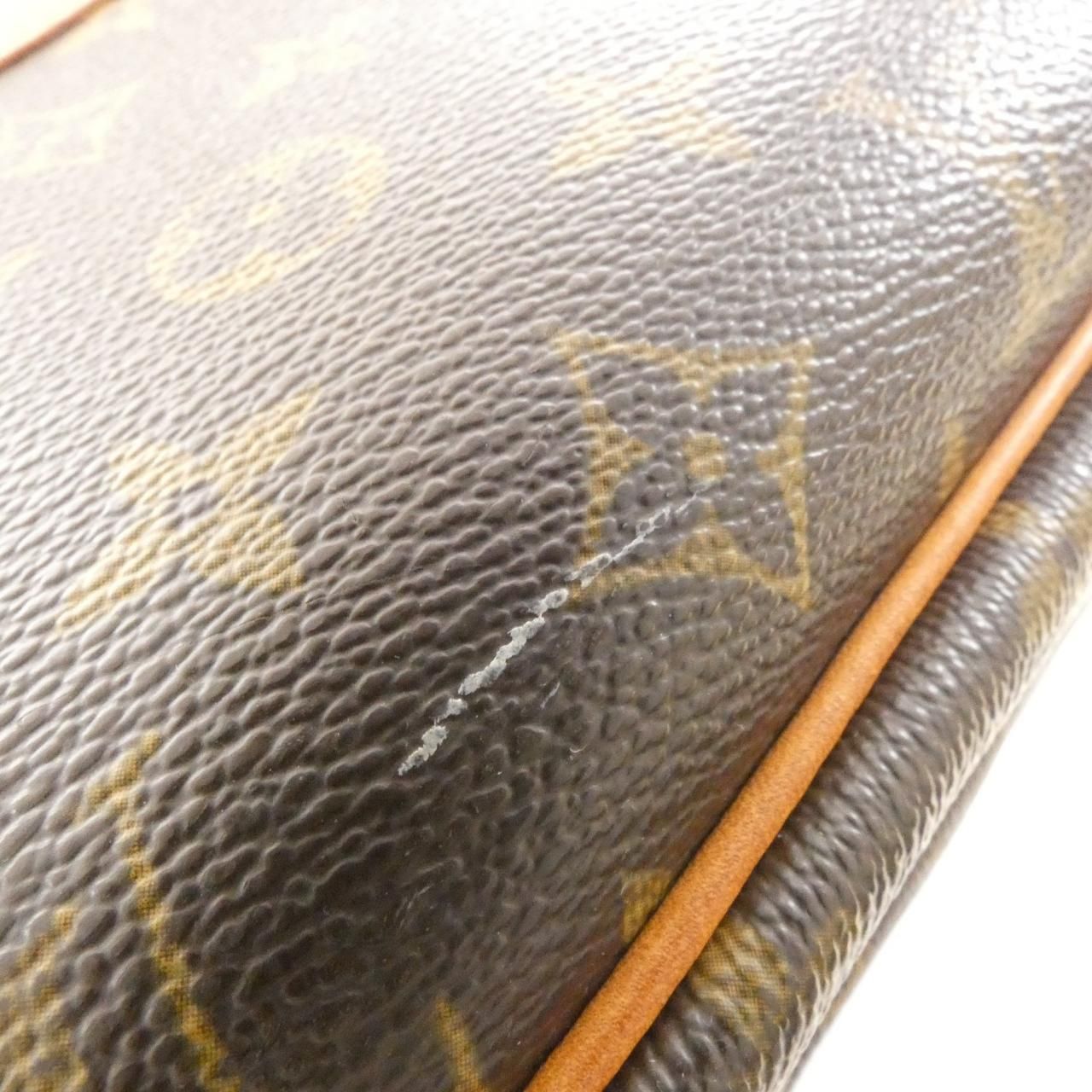 Louis Vuitton Monogram Reporter 28 cm Shoulder Bag — view 5