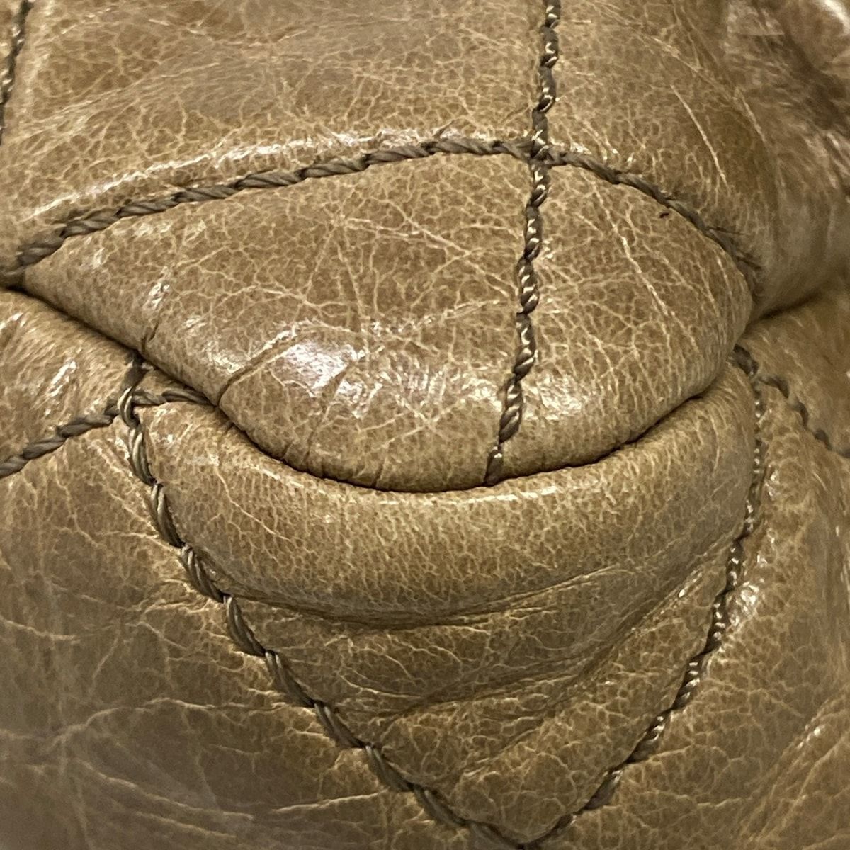 Chanel Shoulder Bag Quilted Beige Vintage Gold 2-Way Flap Chain — view 6